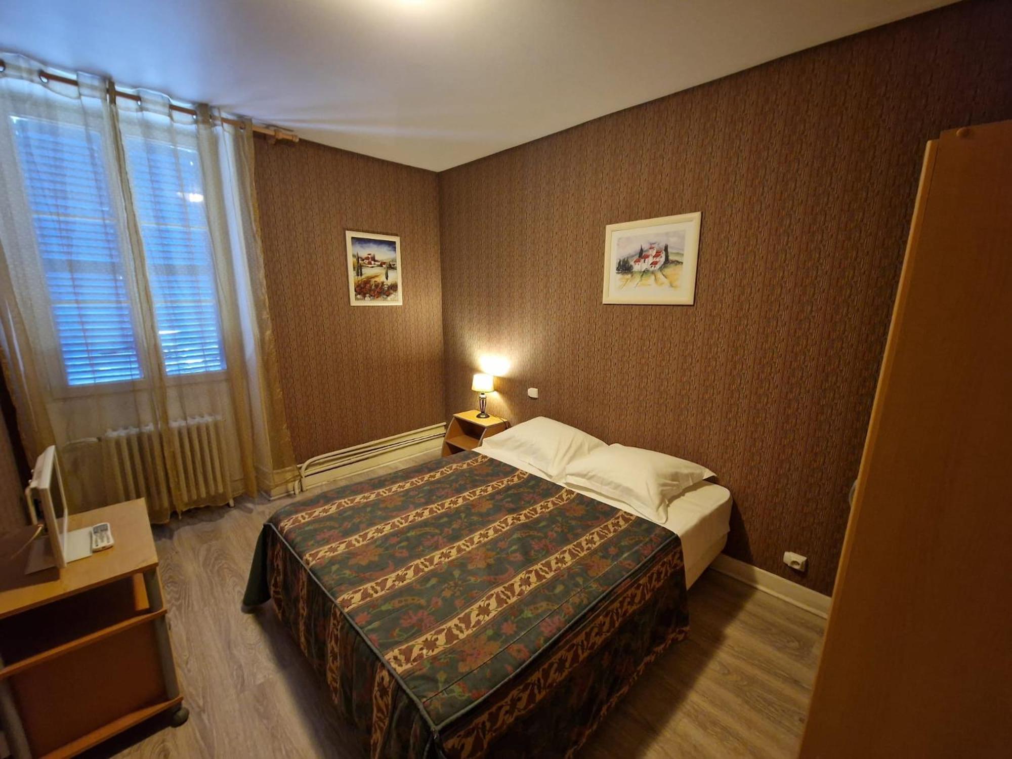 Aux Trois Rois Hotel Pont-Sur-Yonne Exterior foto