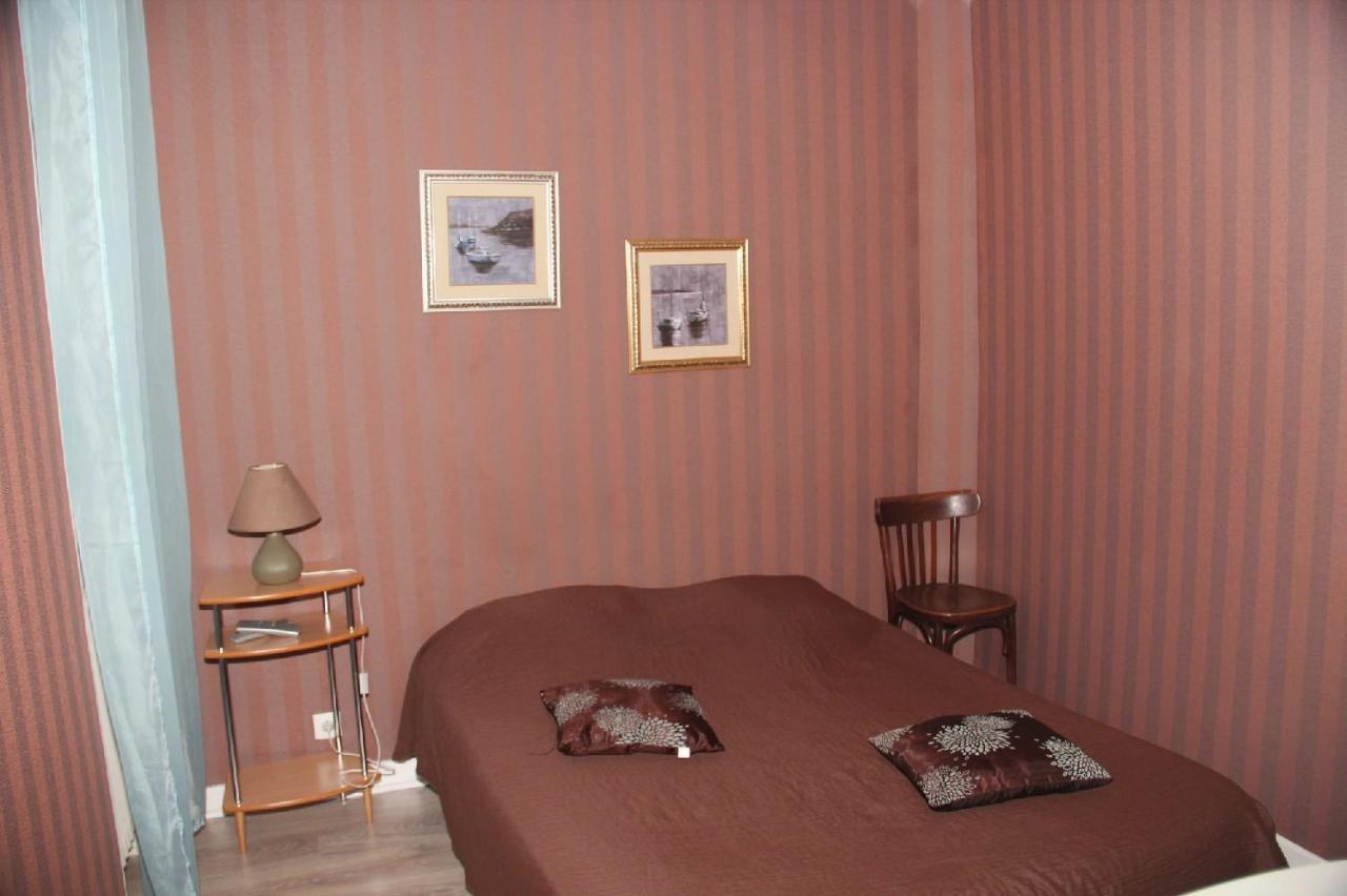Aux Trois Rois Hotel Pont-Sur-Yonne Exterior foto